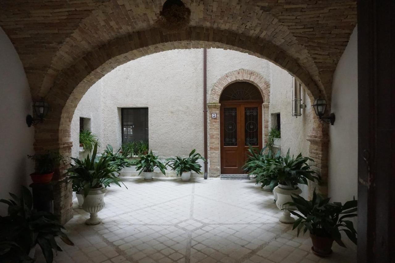 Bed and Breakfast Palazzo De Fabritiis Rosciano  Екстер'єр фото